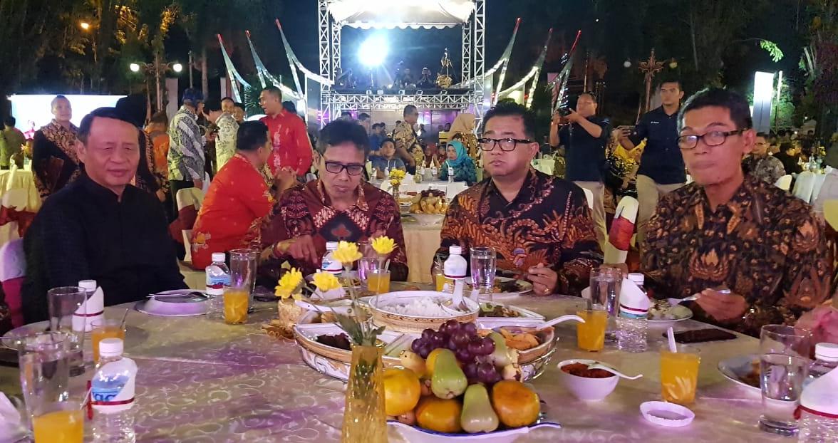 Gubernur Banten, Hadiri Penghargaan Kepala Daerah Inovatif di Padang