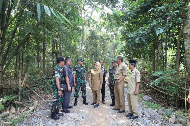 Genjot Pembangunan Infrastruktur, DPUPR Kabupaten Serang Konsen Bangun Jalan Rusak