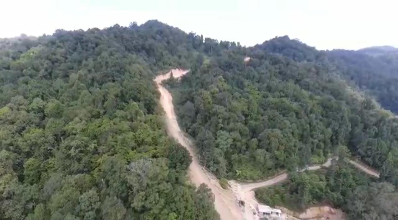 Bangun Infrastruktur “Negeri Di Atas Awan”