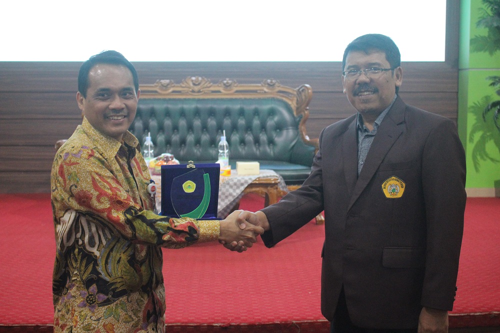 FEB Untirta Gandeng DJPK Goes To Campus