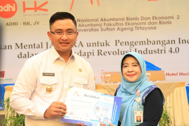 Buka KNABE 2, Wagub Banten Ajak Mahasiswa Ekonomi Garap UKM Go Digital