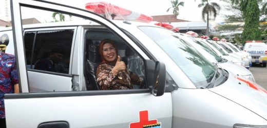 Bupati Serang Luncurkan Bantuan 100 Ambulans Desa