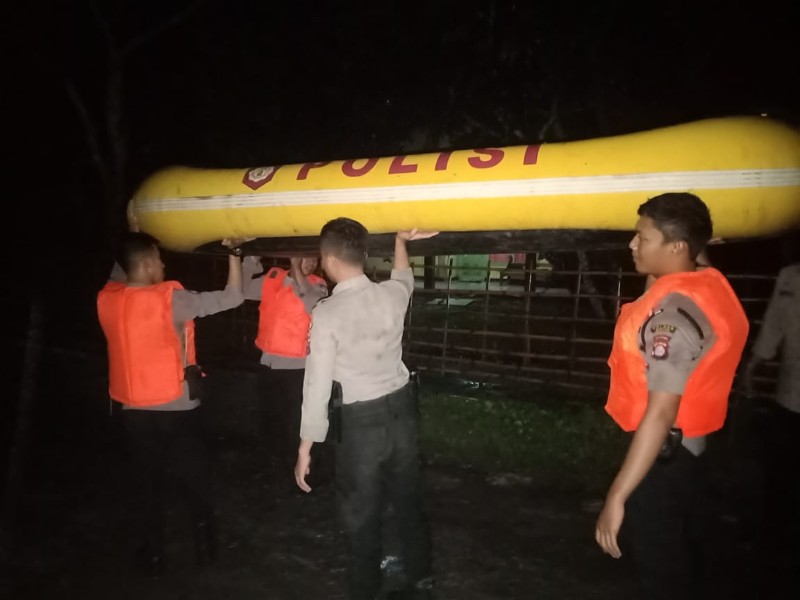 Ratusan Rumah Di Kopo Terendam Banjir Kiriman Dari Bogor