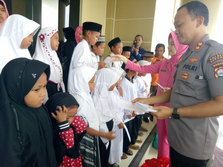 Polres Serang Gelar Syukuran Dan Santunan Anak Yatim