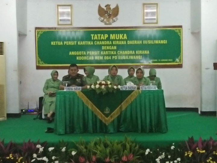 Ketua Persit Chandra Kirana Kodam: Komunikasi Penting Dalam Organisasi