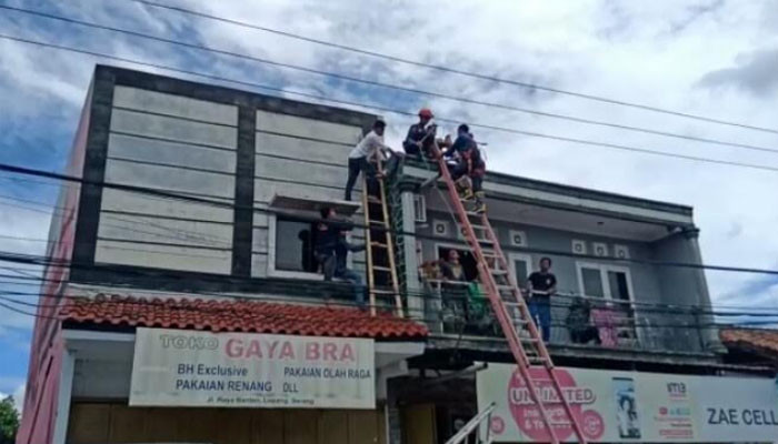 Tersengat Aliran Listrik, Teknisi Parabola Alami Luka Bakar