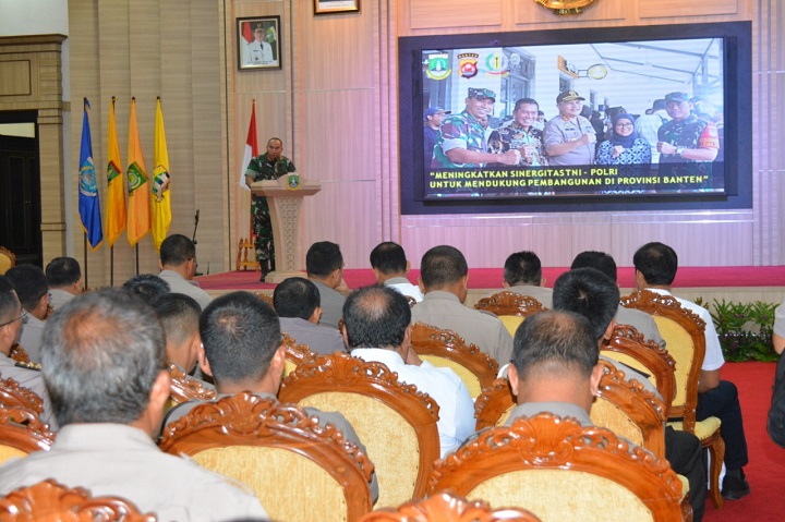 Sinergitas TNI-POLRI Dalam Mendukung Pembangunan Di Banten