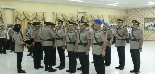 Kapolda Banten Lantik 8 Pejabat Utama Dan Kapolres Serang