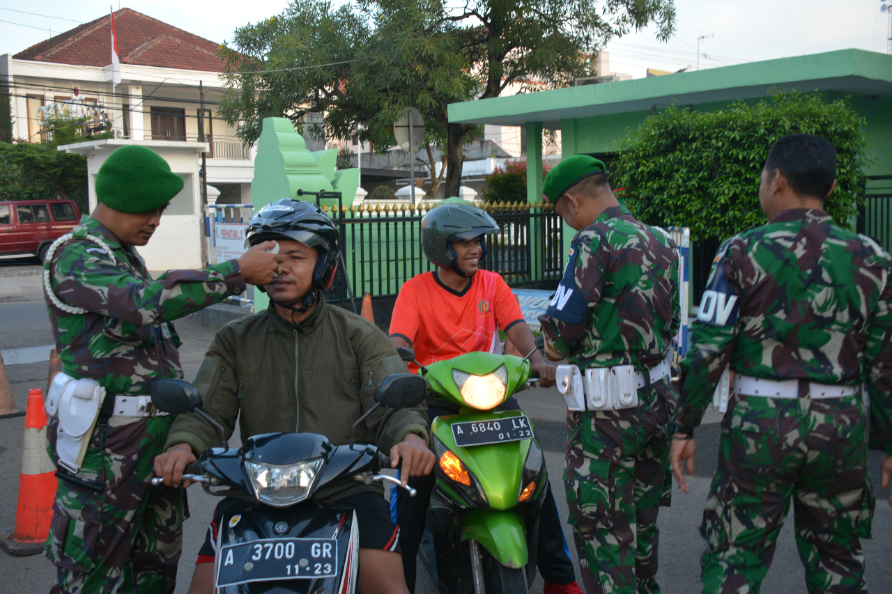 Antisipasi Corona, Korem 064/MY Berlakukan Periksa Suhu Tubuh