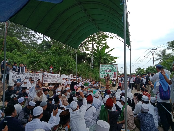 Tolak PLTPB Geothermal, Ribuan Masyarakat Padarincang Aksi Tuntut Pencabutan SK WKP Kaldera Danau