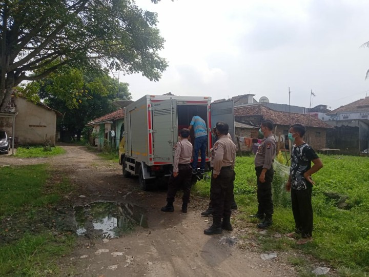 Jelang Ramadhan, Polsek Ciruas Berhasil Sita Ratusan Botol Miras