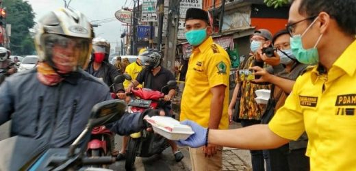 Berkah Ramadan, Pilar Saga Bagi Takjil di Jalan