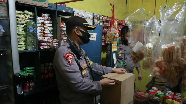 Operasi Ciptakon Polres Serang Amankan Puluhan Botol Miras