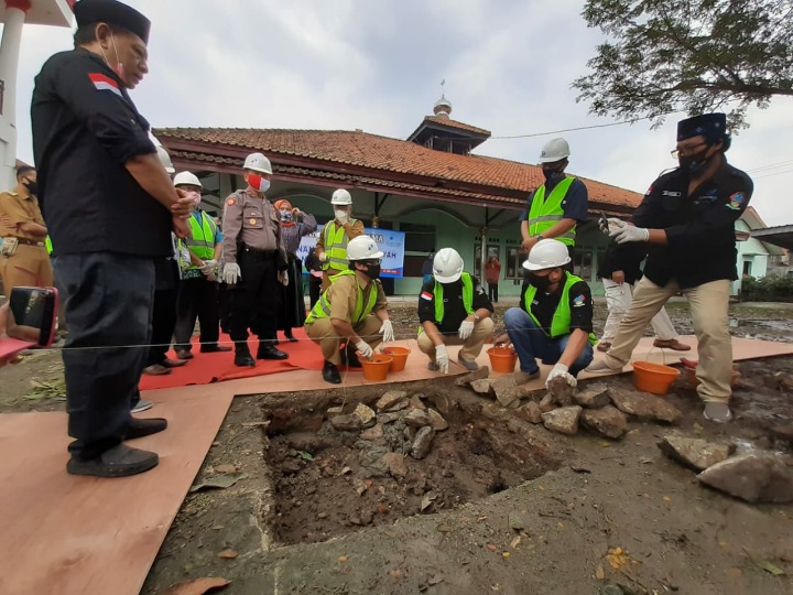 Biaya Swadaya, SMA Ciruas Bangun Masjid 2 Lantai