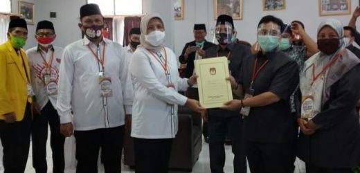Daftar Pertama, KPUD Cilegon Nyatakan Berkas Paslon Ati-Sokhidin Memenuhi Syarat
