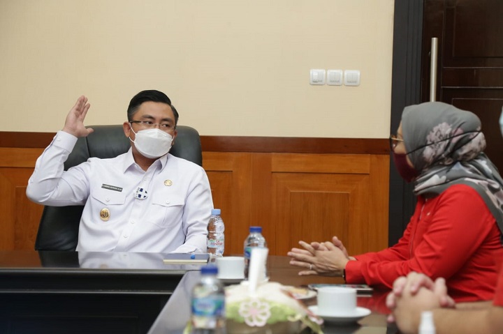Wagub Andika Minta Telkomsel Perluas Jaringan Internet Hingga Pelosok Banten