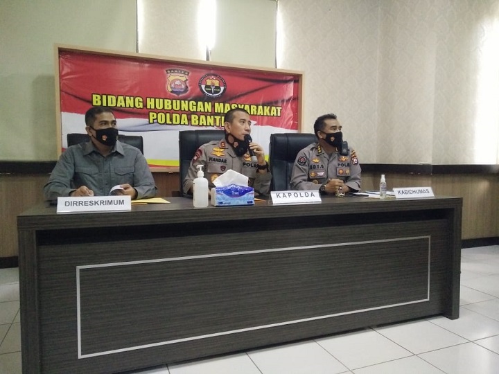 Polda Banten Amankan 14 Orang  Dalam Aksi Tolak UU Omnibuslaw Depan UIN SMH Banten