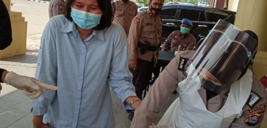 Putus Mata Rantai Penyebaran Covid-19, Polres Serang Rapid Test Seluruh Personil