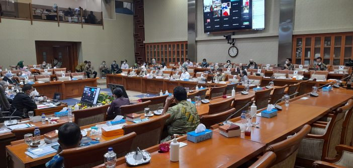 1,2 Juta Dosis Vaksin Covid-19 Ditargetkan Bagi Tenaga Kesehatan