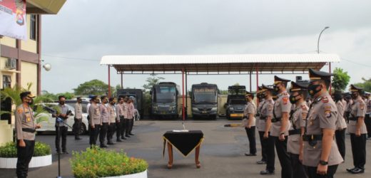 Kapolres Serang Pimpin Upacara Sertijab 2 Pejabat Utama dan 4 Kapolsek