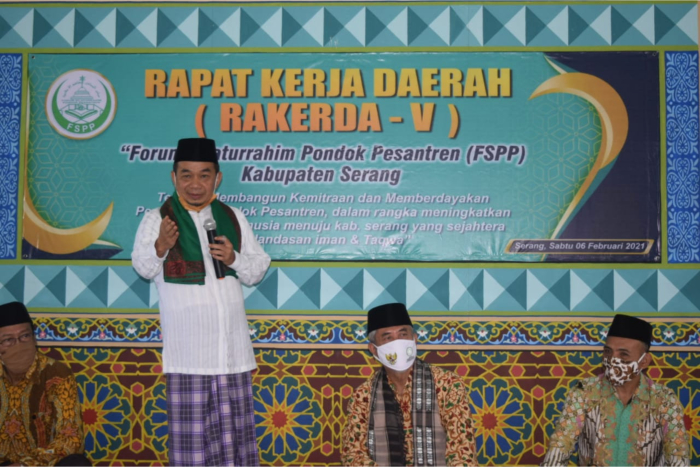 Jazuli Juwaini Harap Pesantren Menjadi Benteng Terakhir Membangun Akhlak Bangsa dan Negara