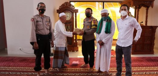 Pasca Insiden Pembakaran Oleh ODGJ, Kapolres Serang Beri Bantuan Al Qur’an