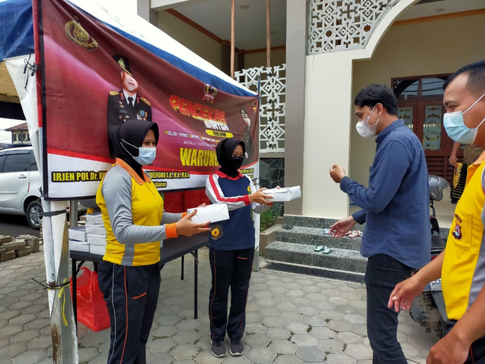 Implementasi Program Pendekar Banten, Polres Serang Gelar Warung Jum’at