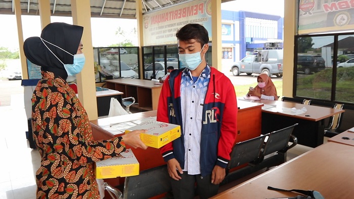 Wujud Nyata Kehadiran Polri, Polres Serang Kembali Gelar Program Warung Jum’at