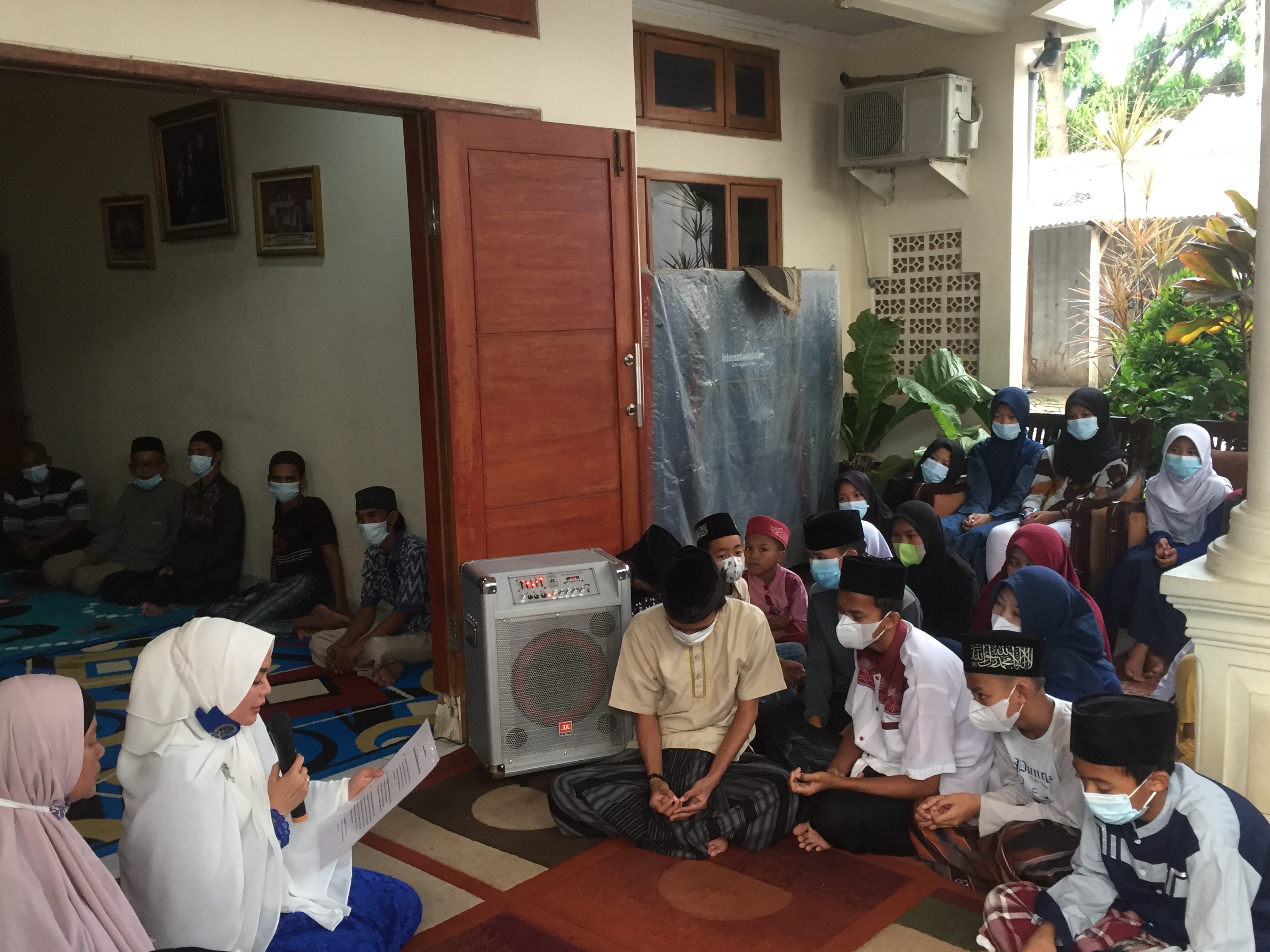 Anggota DPRD RI Dapil Banten, Santuni 200 Anak Yatim