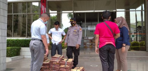 Hindari Kerumunan, Ribuan Lamaran PT Nikomas Diserahkan Polsek Cikande