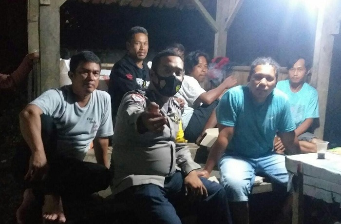 Jaga Harkamtibmas, Polsek Petir Laksanakan Ronda Siskamling