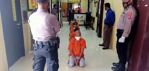 Cek Kondisi Kesehatan Tahanan, Polres Serang Gelar Tes Swab Antigen