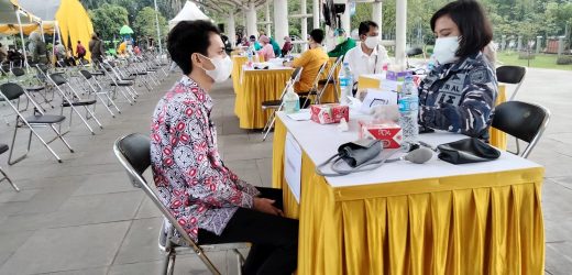 TNI AL Banten Mendukung Serbuan Vaksinasi Dosis Ke-2 Masyarakat Kota Cilegon