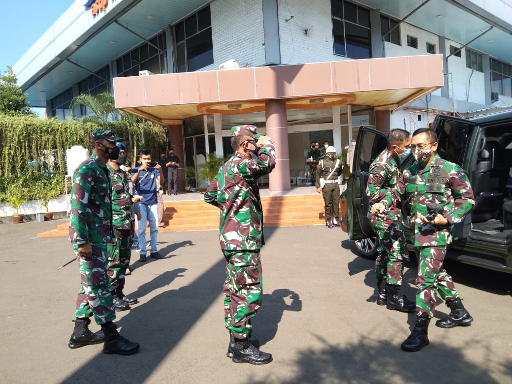 Danrem 064/MY Sambut Kedatangan (WAKASAD) di Pelabuhan ASDP Merak