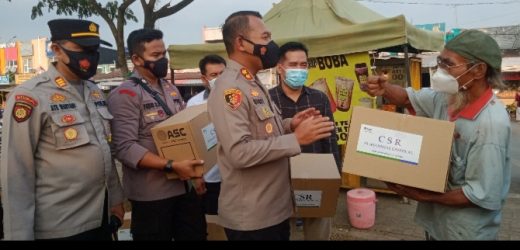 Kapolres Cilegon Polda Banten melaksanakan Baksos Di Bunderan Cibeber