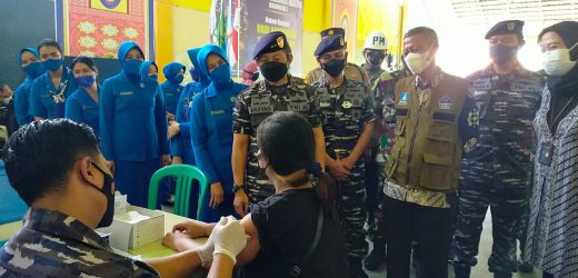 Dukung Pencapaian Herd Immunity Nasional, Koarmada I Bersama Lanal Banten Gelar Serbuan Vaksinasi Maritim
