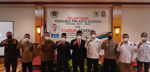 Hadiri Pelantikan PWI, Helldy Minta Wartawan Di Kota Cilegon Bangun Daerah