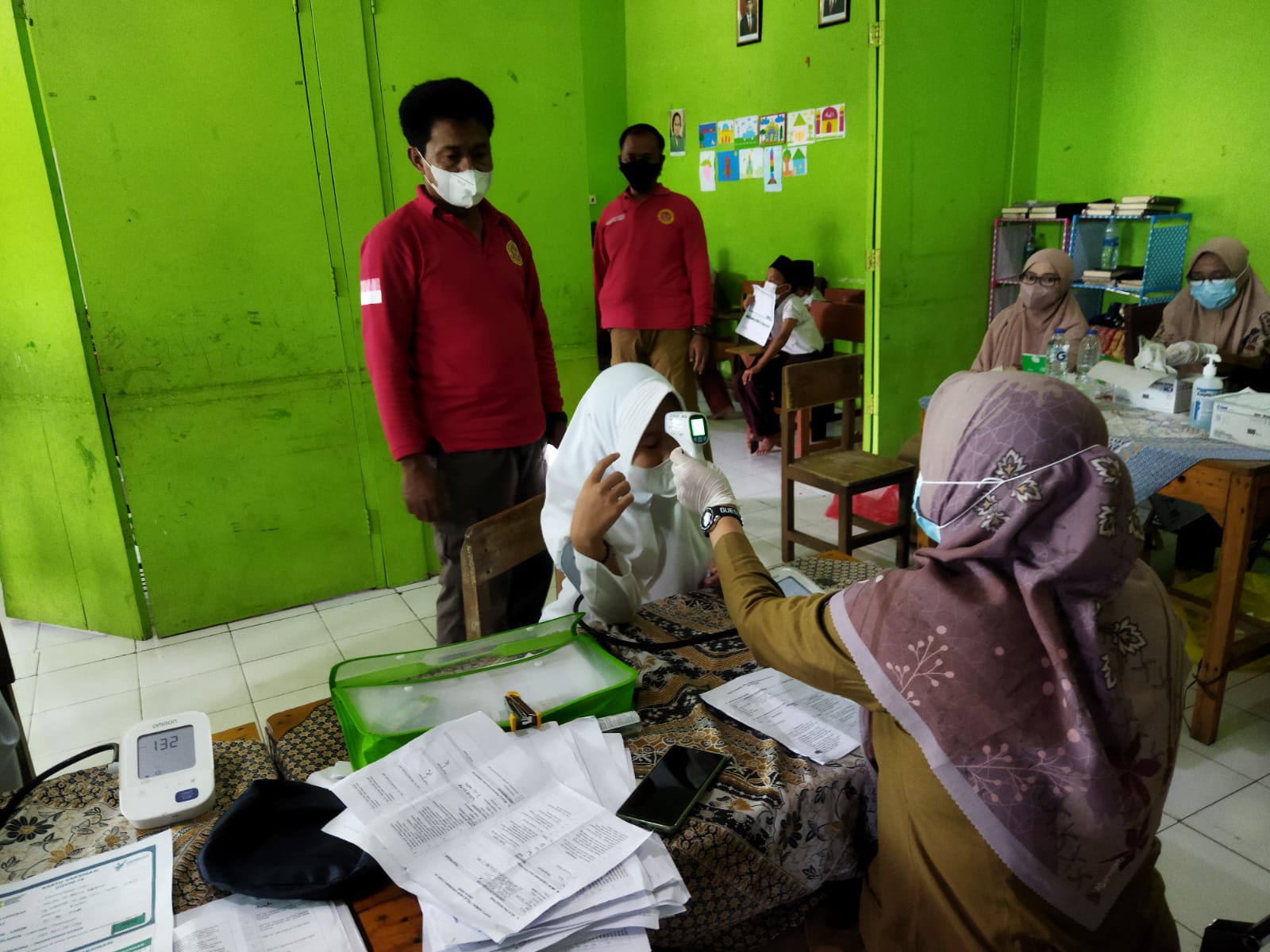 Konsisten, BIN Banten Vaksinasi Anak-Anak di Sekolahan Kibin