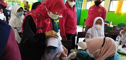 BIN Banten Gencar Vaksinasi Anak-Anak Sekolah di Kragilan