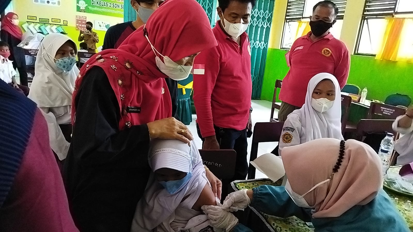 BIN Banten Gencar Vaksinasi Anak-Anak Sekolah di Kragilan