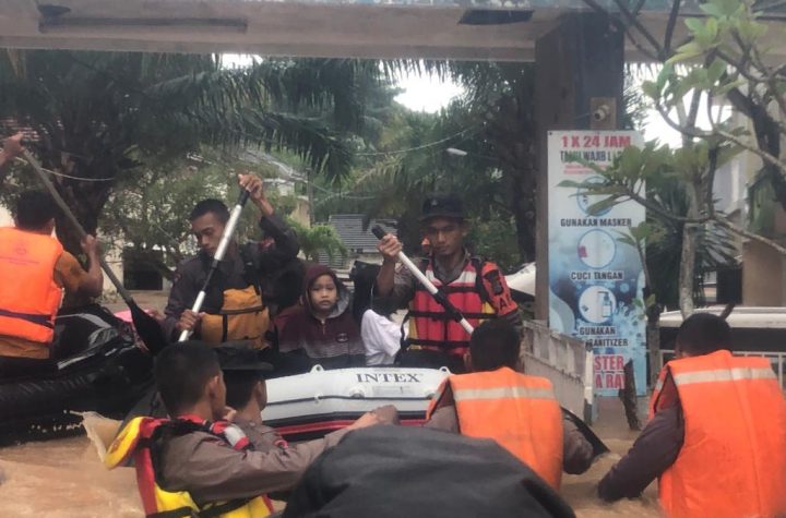 Ibukota Provinsi Banten Dikepung Banjir, Wagub : Fokus Kami Upaya Penyelamatan Warga