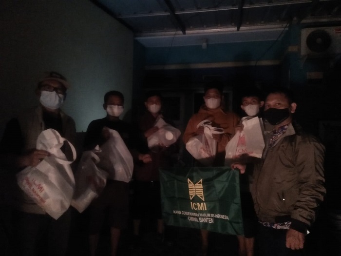 ICMI Banten Salurkan Bantuan Korban Banjir Kota Serang