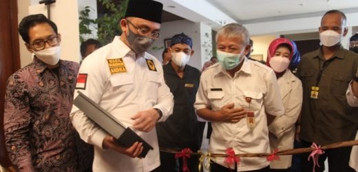 Jajakan Produk Ekraf Banten, Wise Gallery di Hotel Ratu Diresmikan Wagub Andika