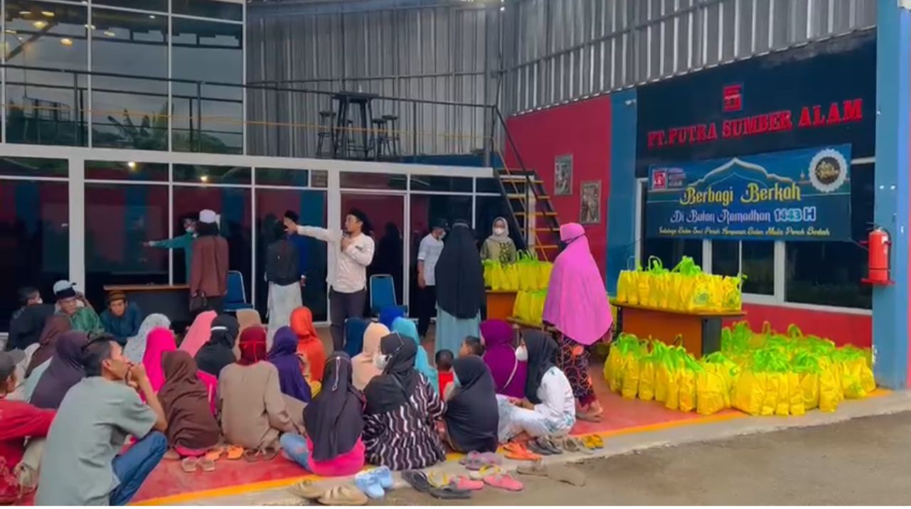 Berkah Ramadhan, PT. Putra Sumber Alam Berikan Santunan 220 Anak Yatim Piatu