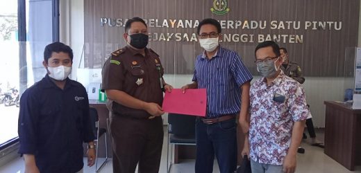 Diduga Korupsi Honor Pamdal dan OB, KMSB Laporkan Wakil Ketua II DPRD Kota Serang Ke Kejati Banten