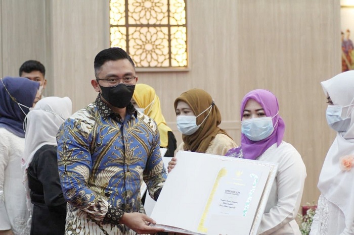Hari Kartini, Wagub Andika Ajak Masyarakat Apresiasi Nakes Perempuan di Garda Terdepan Pandemi