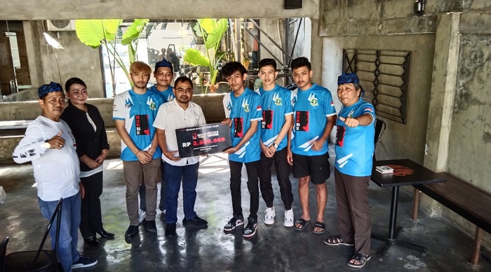Bolone Mase Beri Bonus Atlet Esport Banten Berprestasi