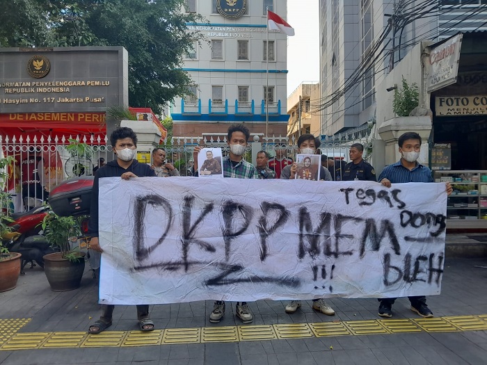 Mahasiswa Desak DKPP Bersikap Tegas Dalam Kasus Bawaslu Majene