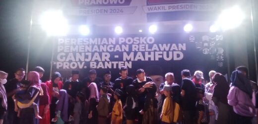 Relawan Ganjar – Mahfud Resmikan Posko Pemenangan di Banten, Santuni Anak Yatim Hingga Nobar Debat Perdana Capres