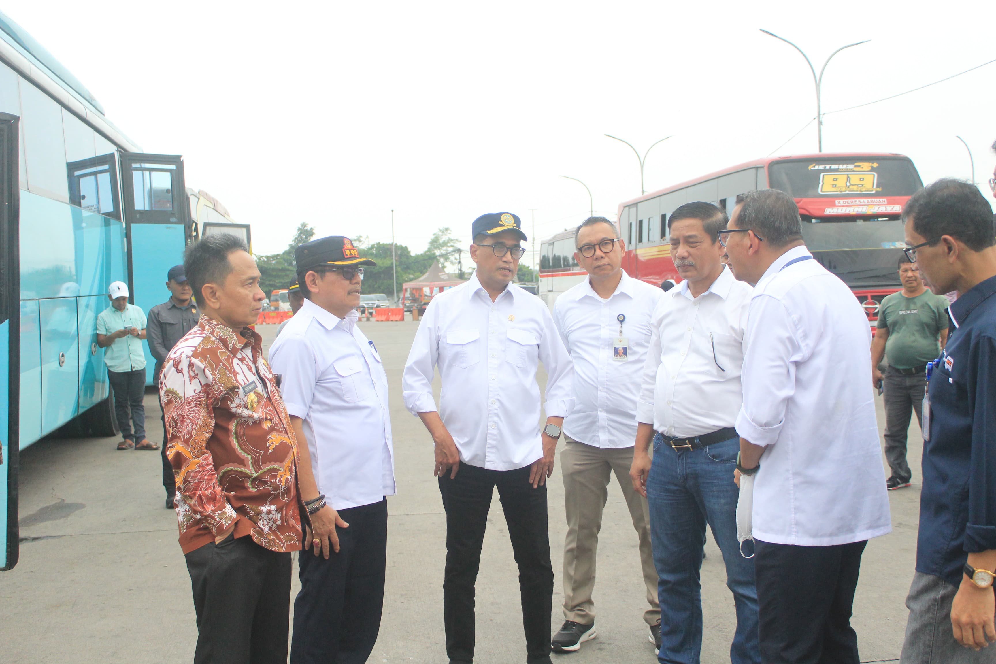 PJ Wali Kota Serang Sambut Menhub RI dan Dirjen Hubdat Dalam Rangka Monitoring Persiapan Kedatangan Presiden Jokowi di Kota Serang